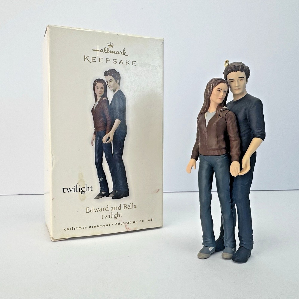 Twilight Hallmark Keepsake‎ Christmas Ornament Edward Cullen Bella Swan 2010